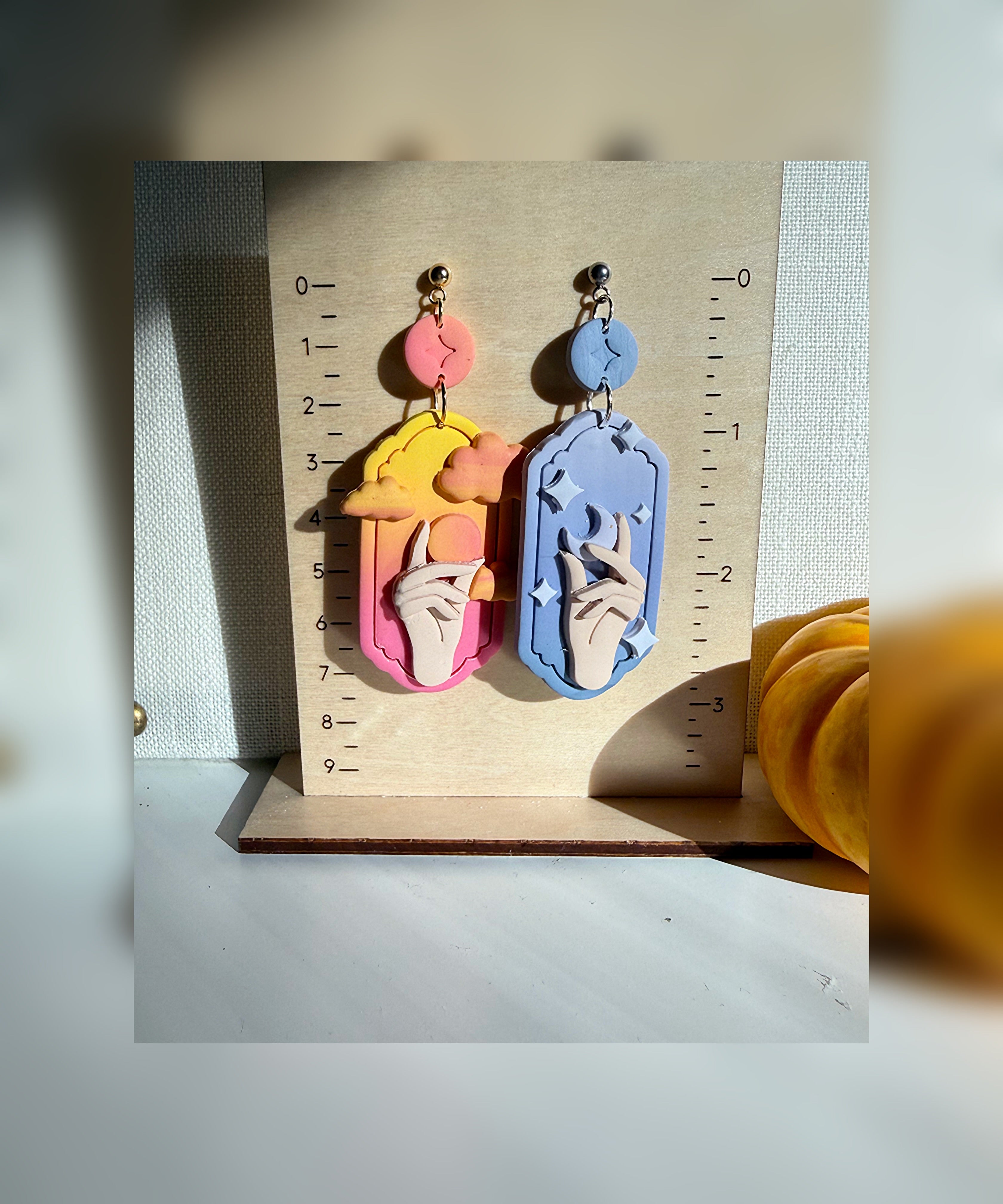 Gemini Earrings – Duality of Day and Night