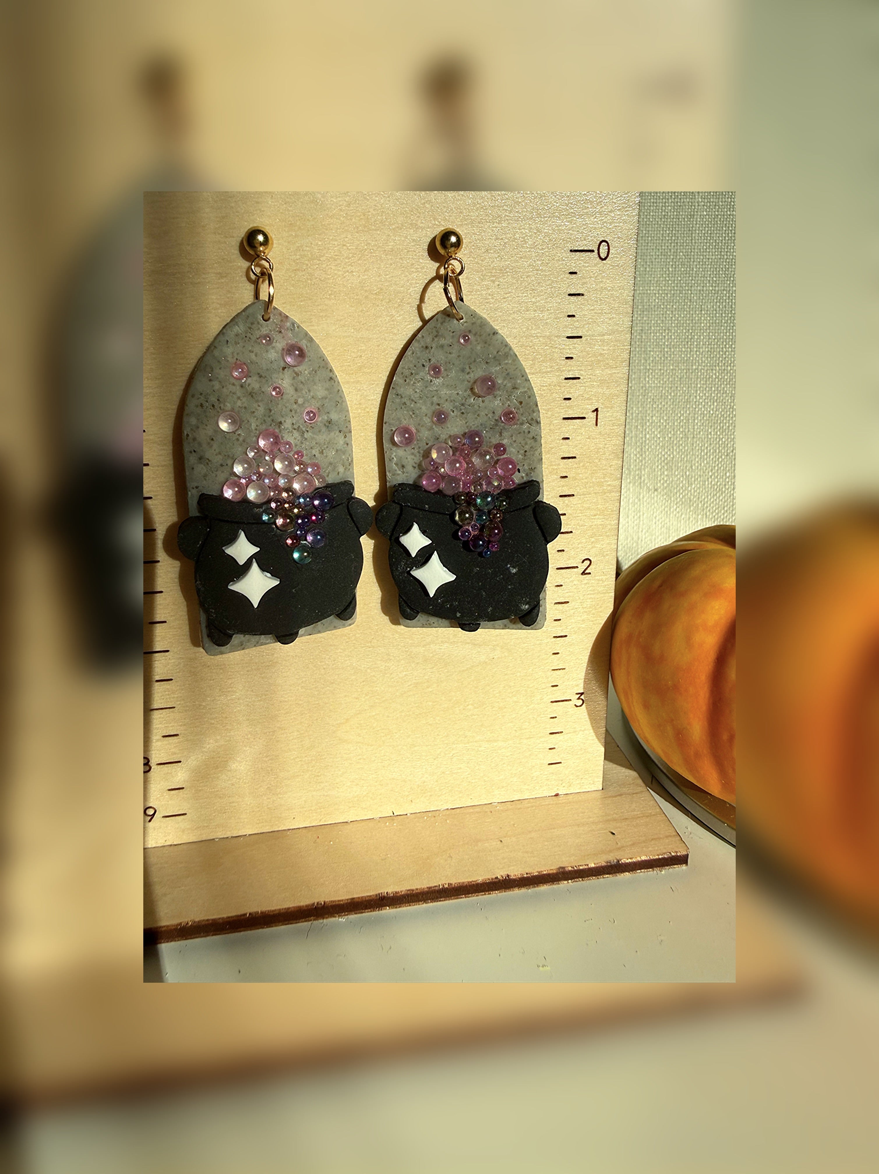 Spellbound Cauldron Earrings – Bubbling Potion & Stardust Sparkle