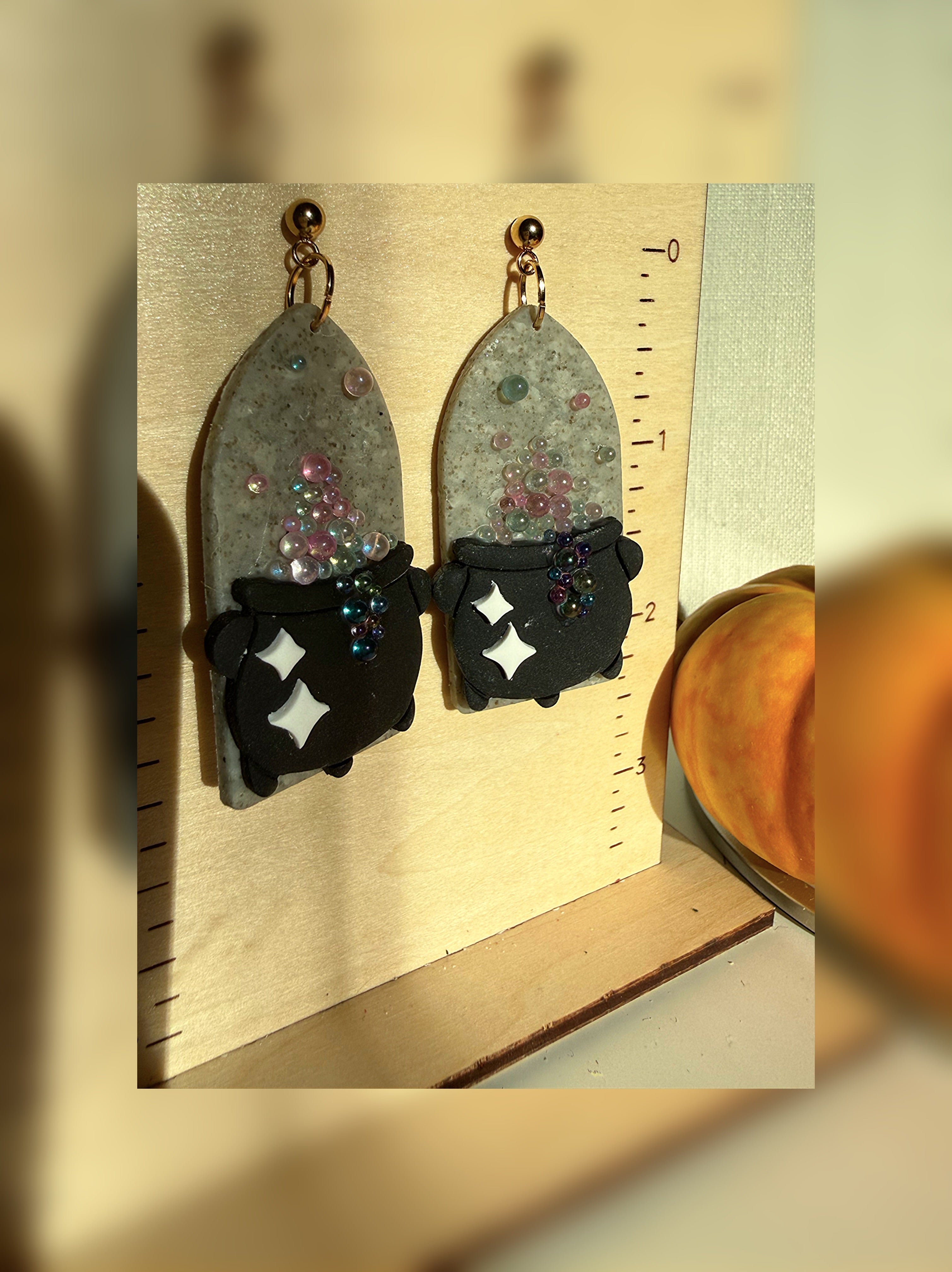 Spellbound Cauldron Earrings – Bubbling Potion & Stardust Sparkle
