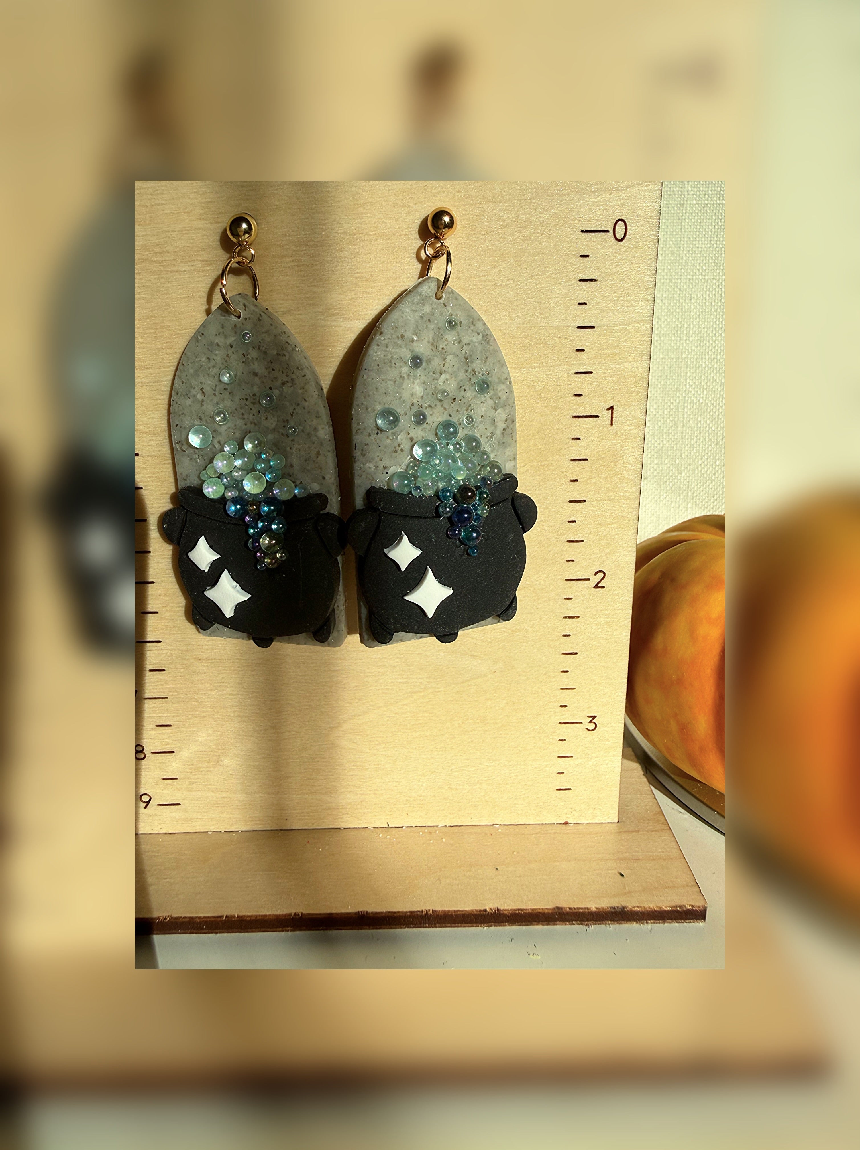 Spellbound Cauldron Earrings – Bubbling Potion & Stardust Sparkle