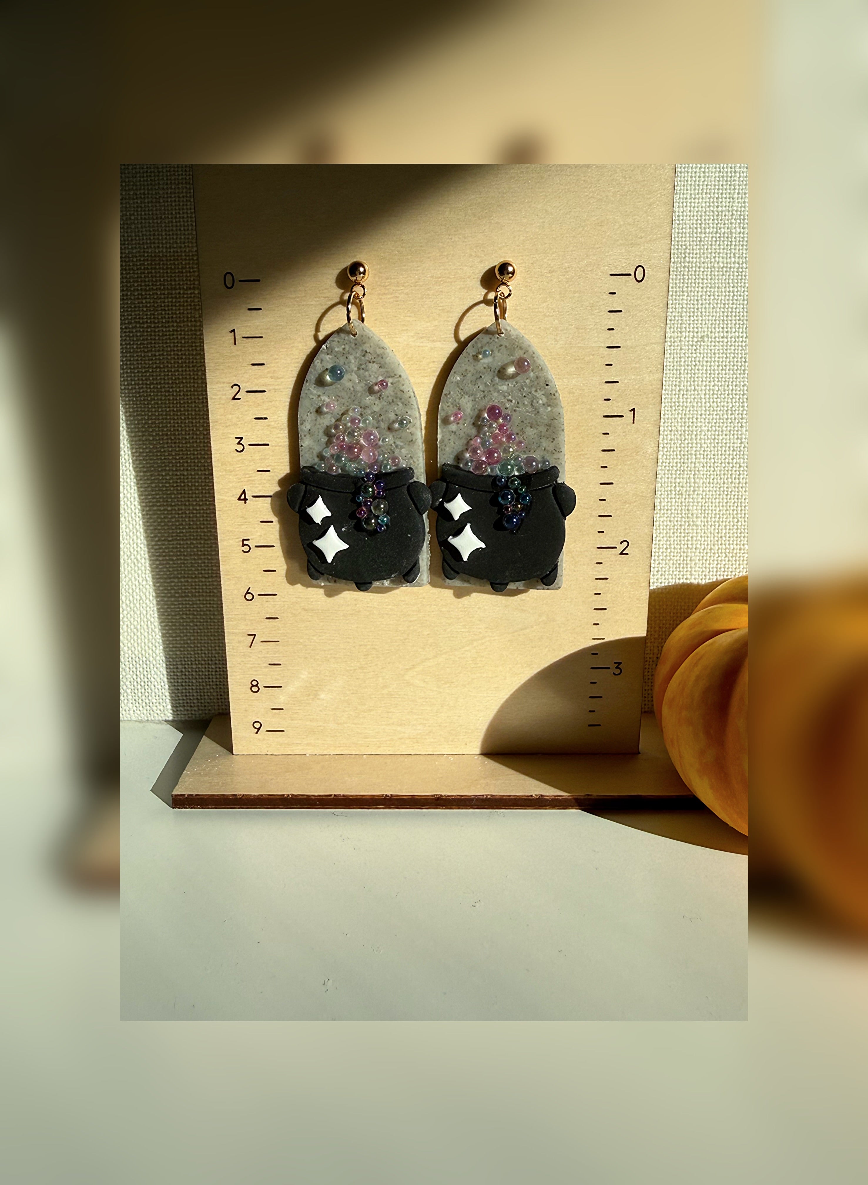 Spellbound Cauldron Earrings – Bubbling Potion & Stardust Sparkle