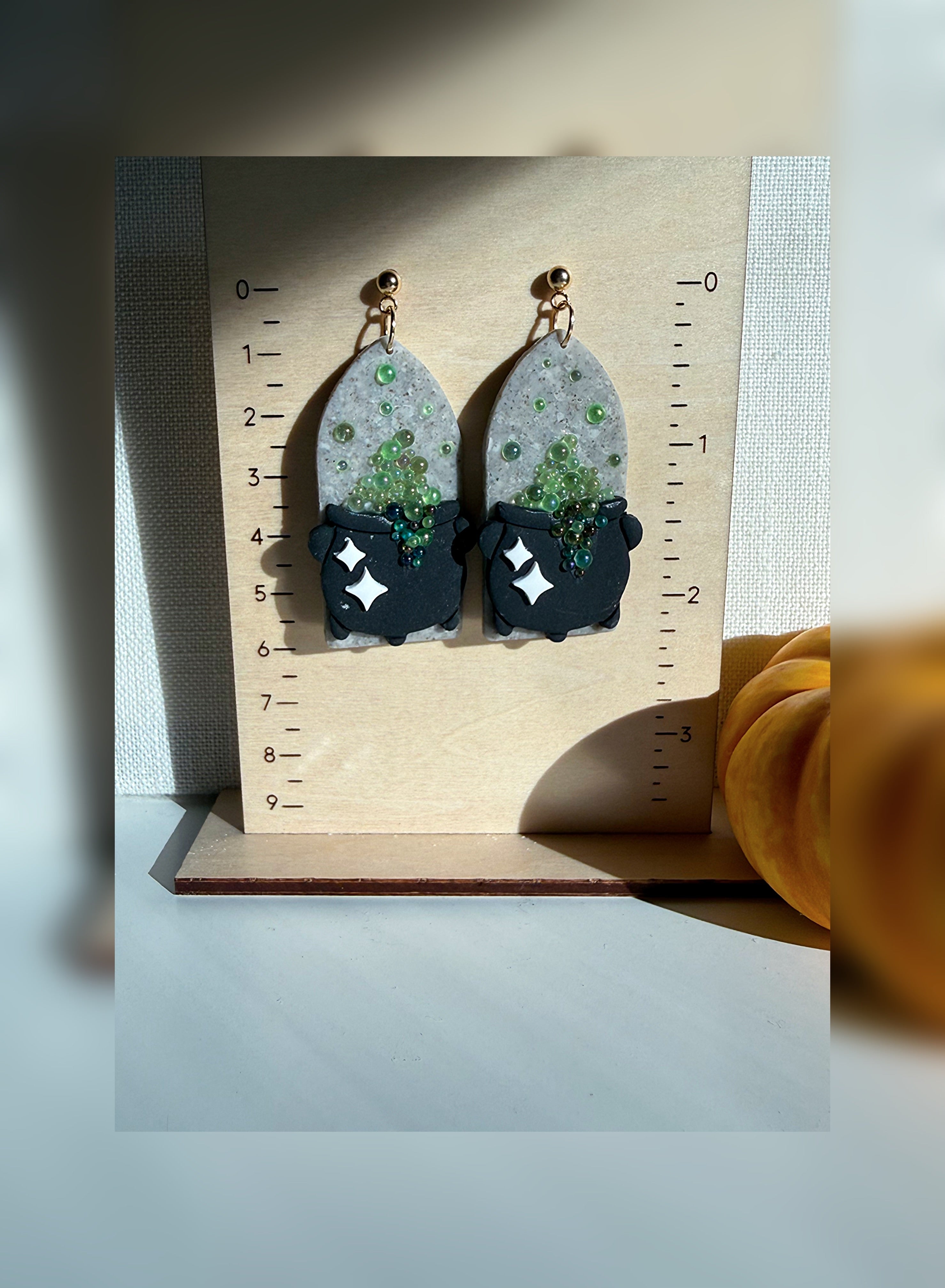Spellbound Cauldron Earrings – Bubbling Potion & Stardust Sparkle