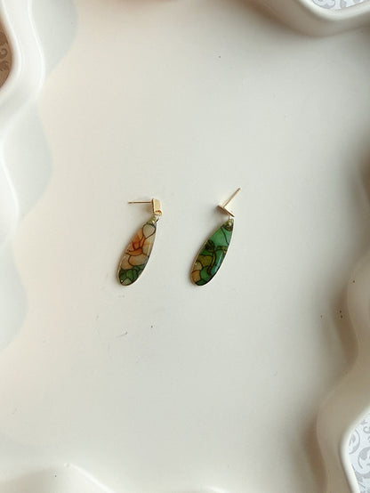 Antique Magnolia Garden