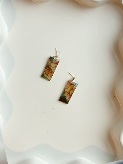 Antique Magnolia Garden